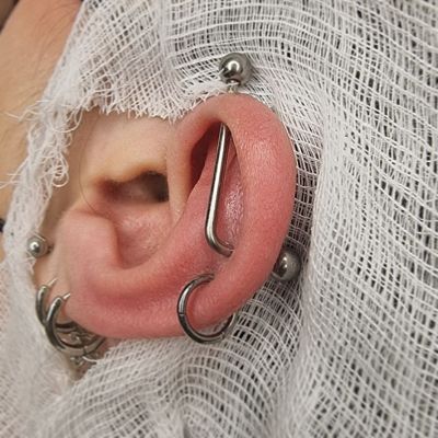 athens-tattoo-studio-chrinara-industrial-piercing